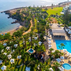 Hotel Crystal Springs Beach