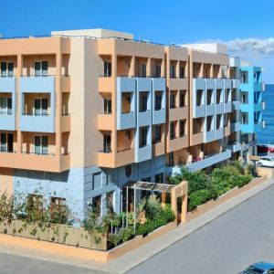 Hotel Lefkoniko Bay