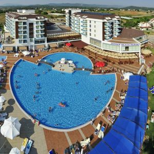 Cenger Beach Resort