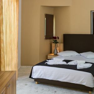 Elotia Hotel
