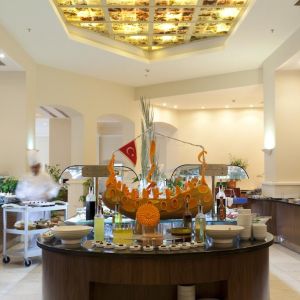 Hotel Imperial Turkiz Resort Kemer