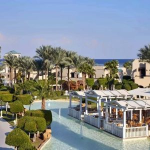 Hotel Coral Sea Holiday Resort