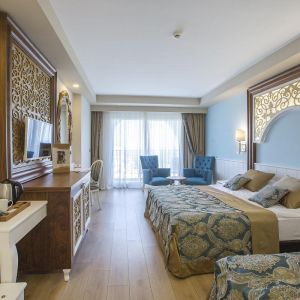 Jadore Deluxe Hotel and Spa