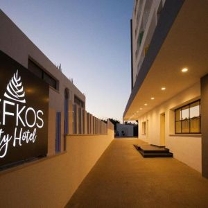 Pefkos City Hotel