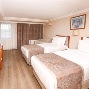 Miramare Queen Hotel