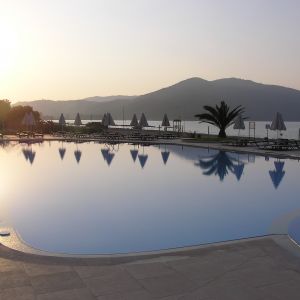 Hotel Pilot Beach Resort and Spa