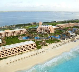 Oasis Cancun