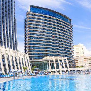 Hotel Gran Bali sau similar