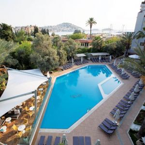 Paloma Marina Suites