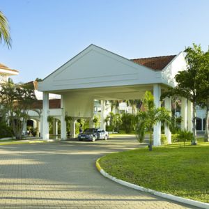 Hotel Sarova Whitesands Beach Resort and Spa