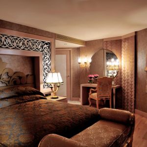 Hotel Titanic Mardan Palace