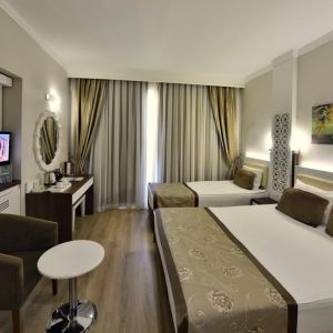 Hotel Linda Resort