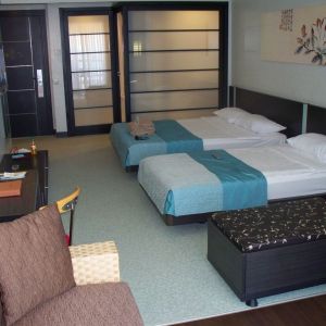 Hotel Fame Residence Lara