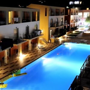 Sunrise Village Aparthotel