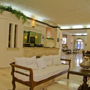 Hotel Flisvos Beach