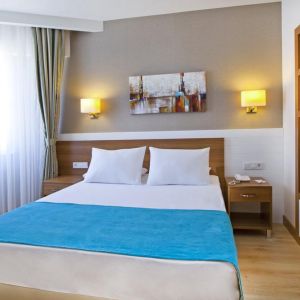 Hotel Grand Park Lara