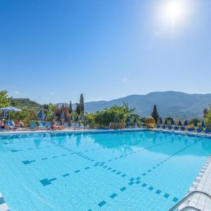 Hotel Koukounaria