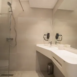 Hotel Atena Saturn