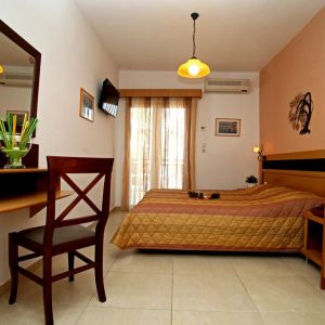 Hotel Sarantis