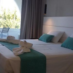 Happy Days Hotel