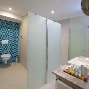 Paloma Marina Suites