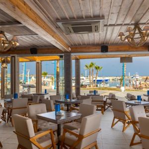 Limanaki Beach Hotel and Suites