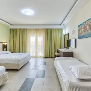 Hotel Majestic Laganas