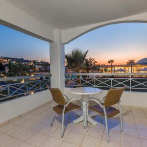Hotel Kipriotis Maris and Suites