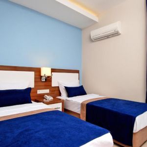 Kleopatra Ramira Hotel