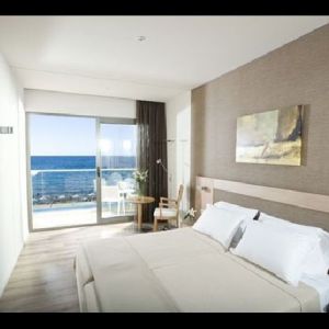 Hotel Anthoussa Beach Resort and Spa