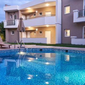 Troulis Apartament Hotel