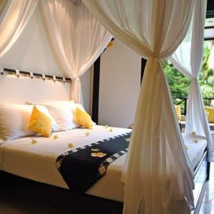 Hotel Legian Beach