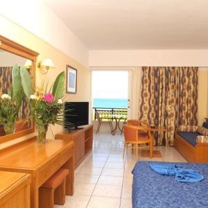 Hotel Vantaris Palace