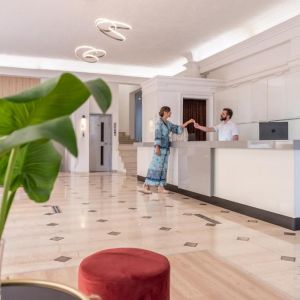 Azure Mare Hotel