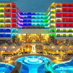Azura Deluxe Resort and Spa