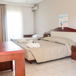 Dias Apartments Kavros