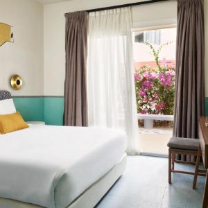 Turtles Inn Hotel