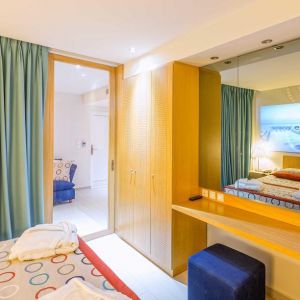 Hotel Eden Roc Resort