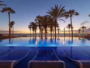 Hotel H10 Conquistador