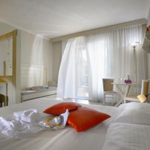 Hotel Acrotel Athena Pallas