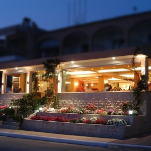 Hotel Loutra Beach
