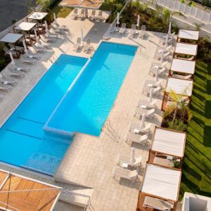 Vangelis Hotel and Suites
