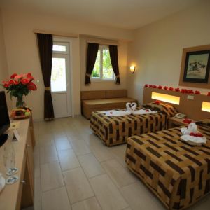 Hotel Adora Golf Resort