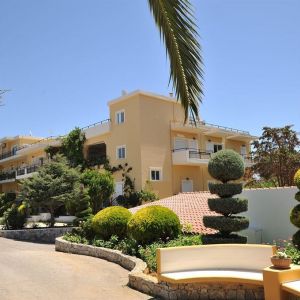 Vantaris Garden Hotel