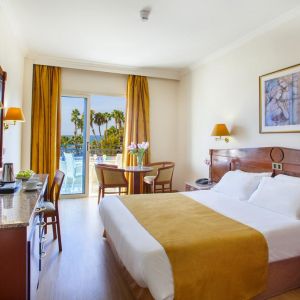 Hotel Kapetanios Limassol