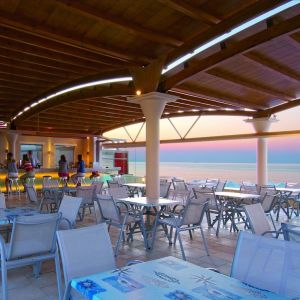 Hotel Eva Bay