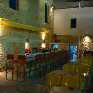 Kassavetis Studios and Apartments