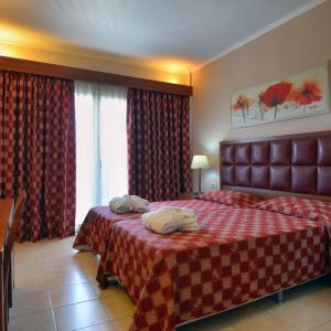 Hotel Ariti Grand