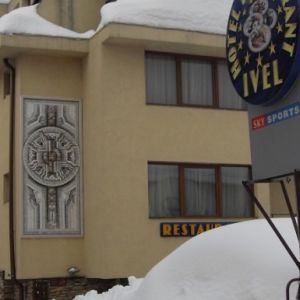 IVEL Family Hotel