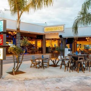 Limanaki Beach Hotel and Suites